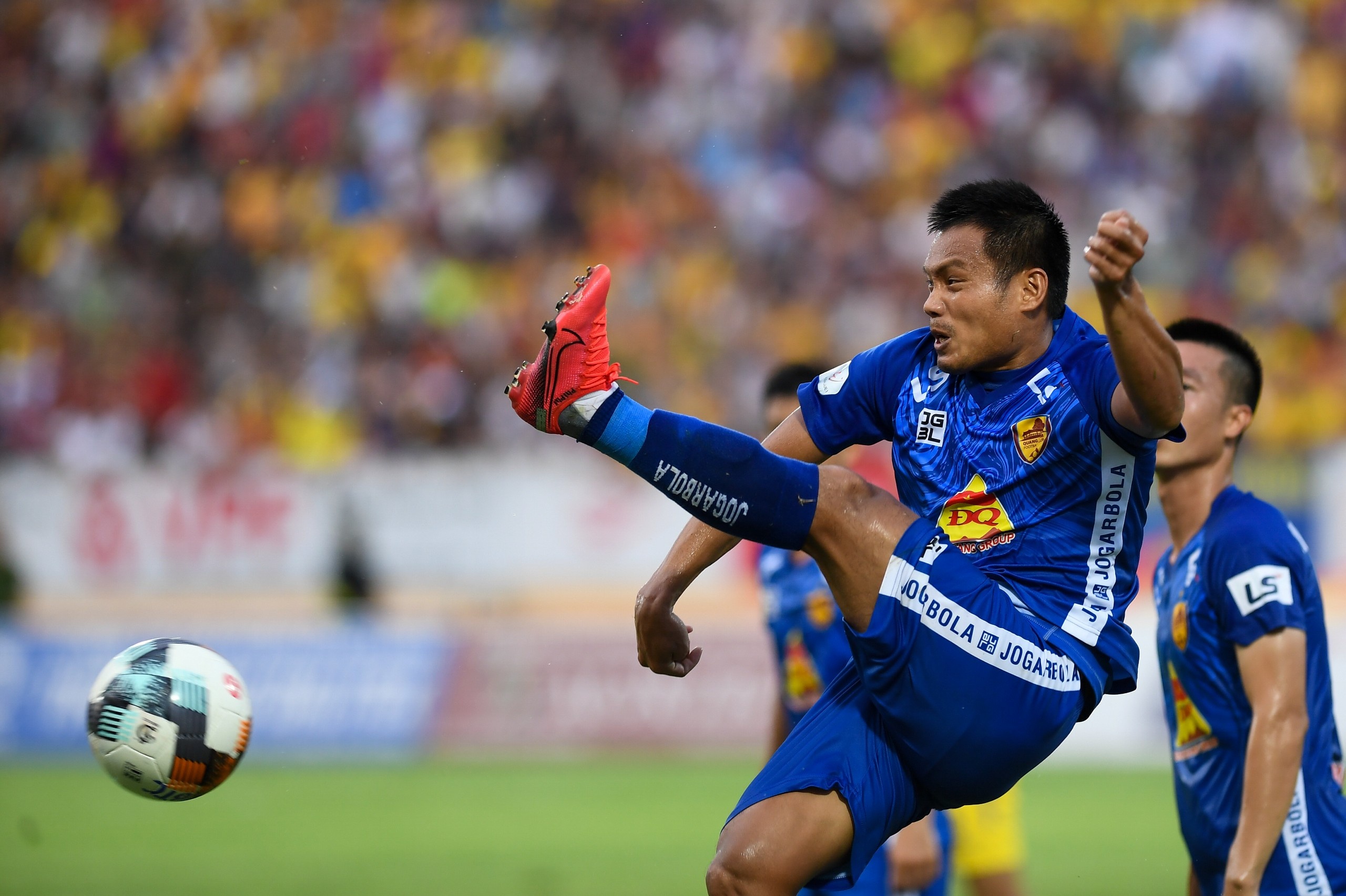 CLB Nam Dinh vs Quang Nam anh 2