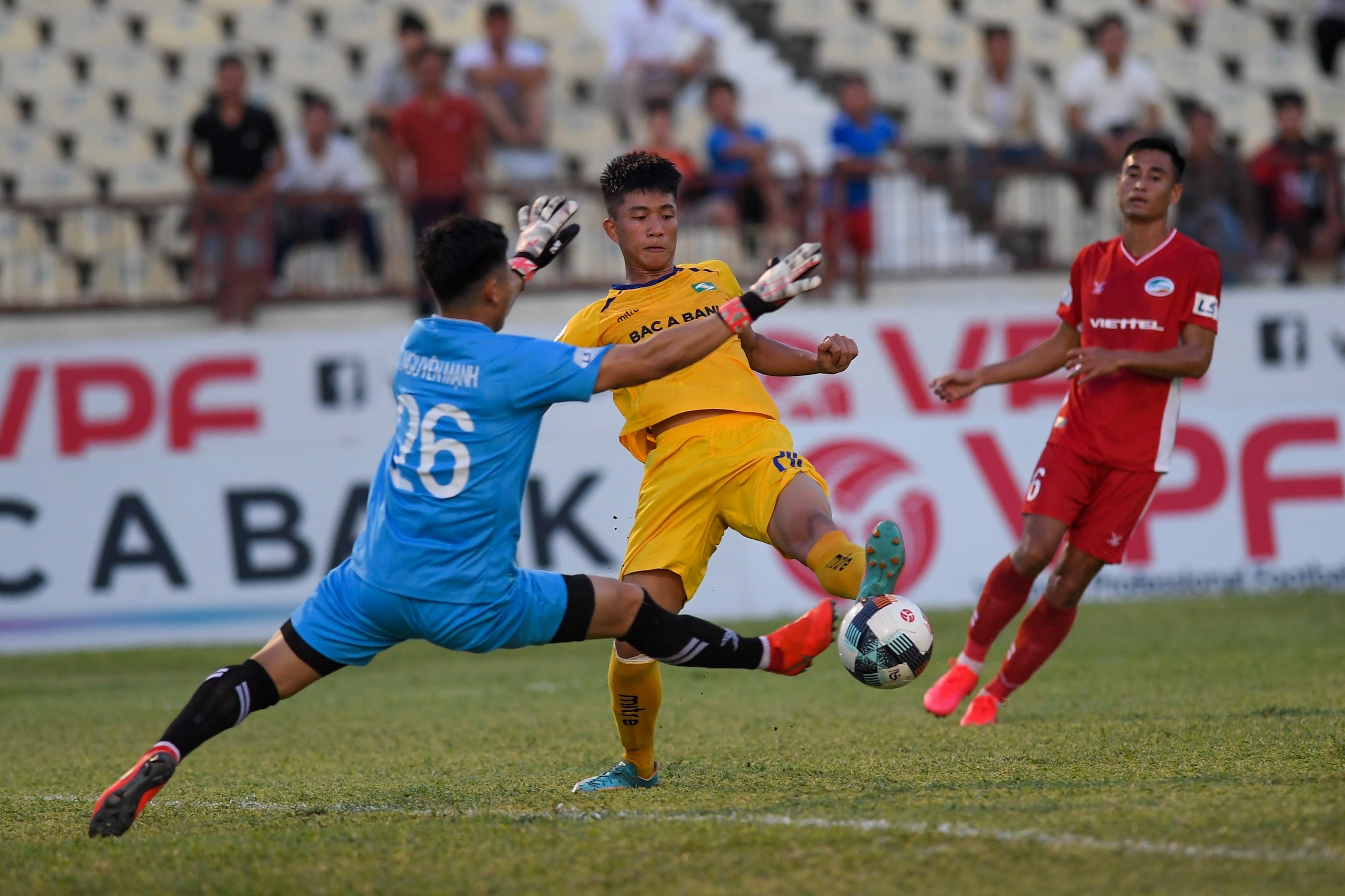 SLNA gap Viettel anh 2