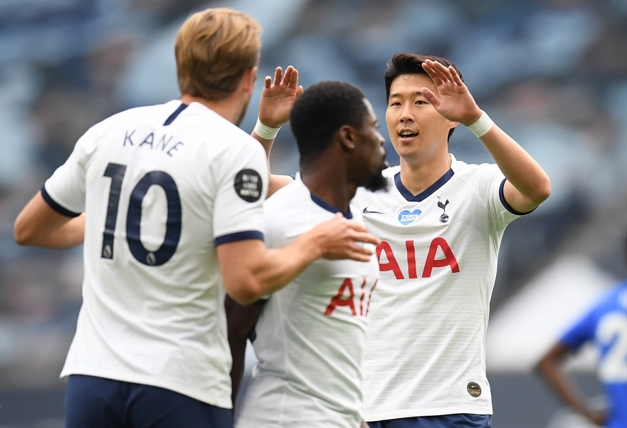 Man Utd huong loi khi Tottenham thang Leicester 3-0 hinh anh