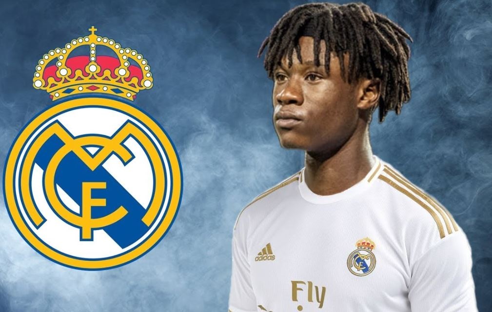 HLV Zidane muon dua 2 dong huong den Real he nay hinh anh