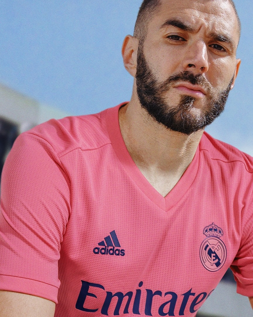 Real ra mat ao dau mau hong anh 3