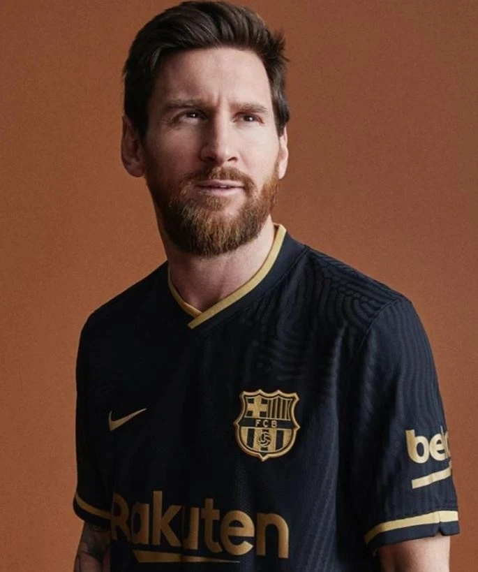 Real ra mat ao dau mau hong anh 5