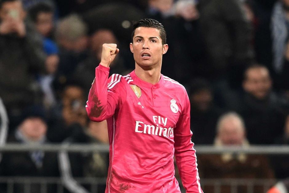 Real ra mat ao dau mau hong anh 4