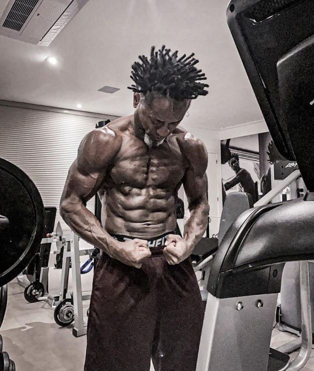 Co bap cua Ze Roberto anh 5