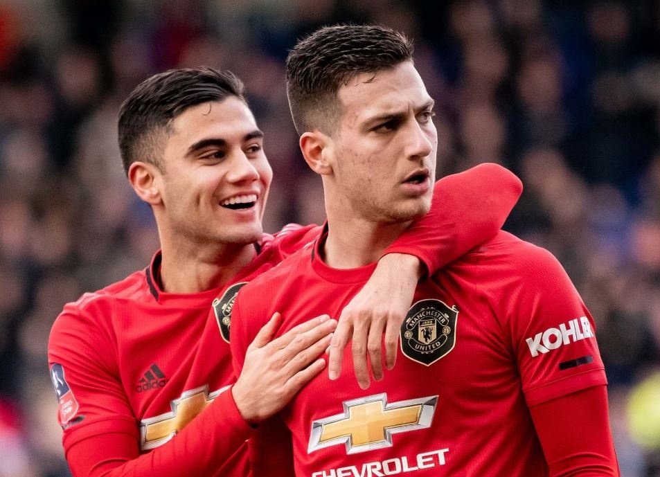 Tro cung cua Mourinho bi co lap o Man Utd hinh anh