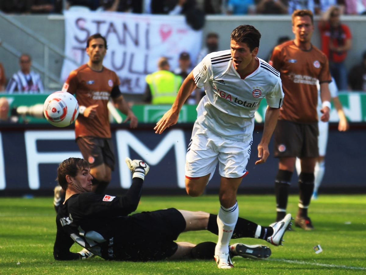 Nhung lan Bayern vui dap doi thu anh 8