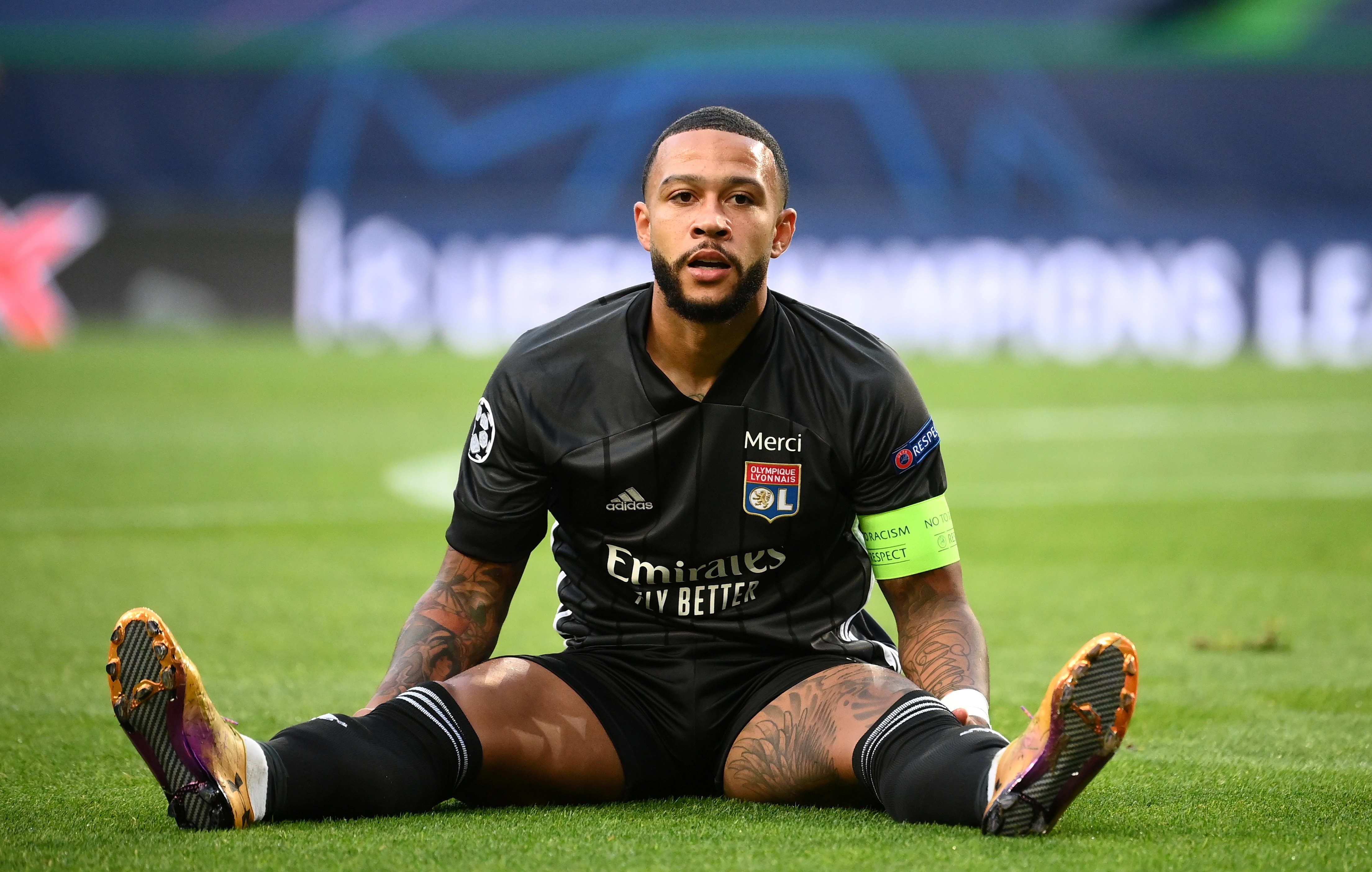 Bo lo nhieu co hoi, Lyon dung chan o ban ket Champions League hinh anh