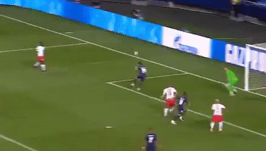 Neymar lao theo da boi du bong chac chan vao luoi hinh anh