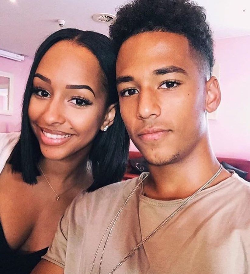 Gnabry yeu 2 nguoi mau anh 1