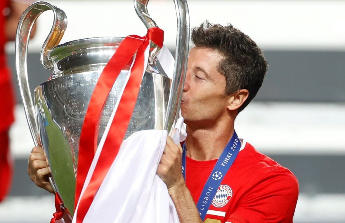 Lewandowski xung dang gianh Qua bong vang anh 1