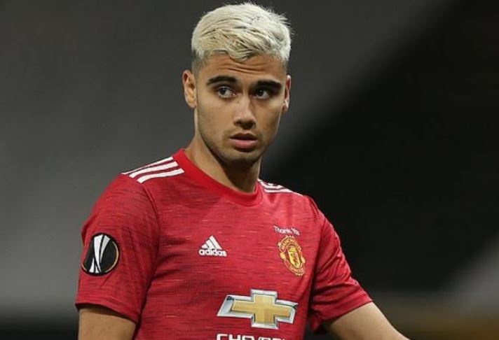 MU se ban 2 tien ve hinh anh