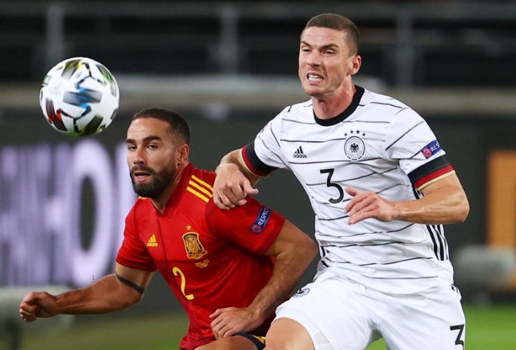 DT Duc 1-1 Tay Ban Nha: Kich tinh phut bu gio hinh anh