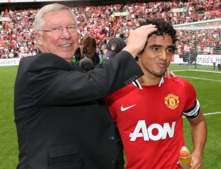 Rafael mia mai Sanchez anh 1