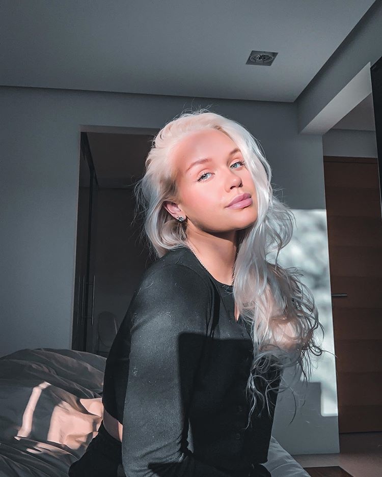 hoa hậu Iceland vào khách sạn với Greenwood ảnh 5 hoa hau Iceland vao khach san voi Greenwood anh 5