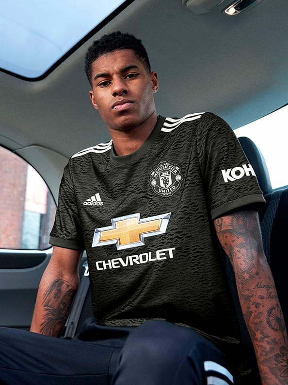 David Beckham mac ao dau soc ngua van anh 6