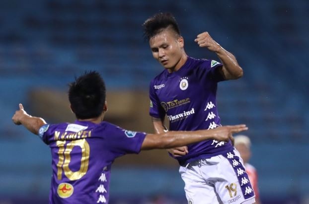 CLB Ha Noi 5-1 CLB TP.HCM: Quang Hai choi thang hoa hinh anh