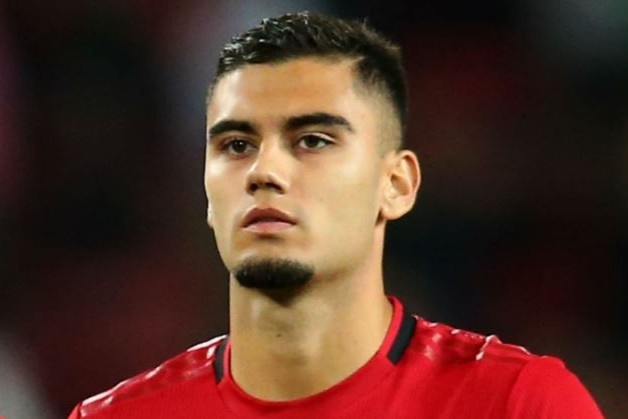 MU sap chia tay cau thu thu 5 hinh anh