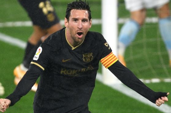 Messi choi no luc trong tran thang 3-0 cua Barca hinh anh