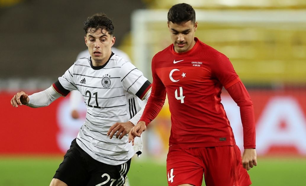 Havertz toa sang anh 1