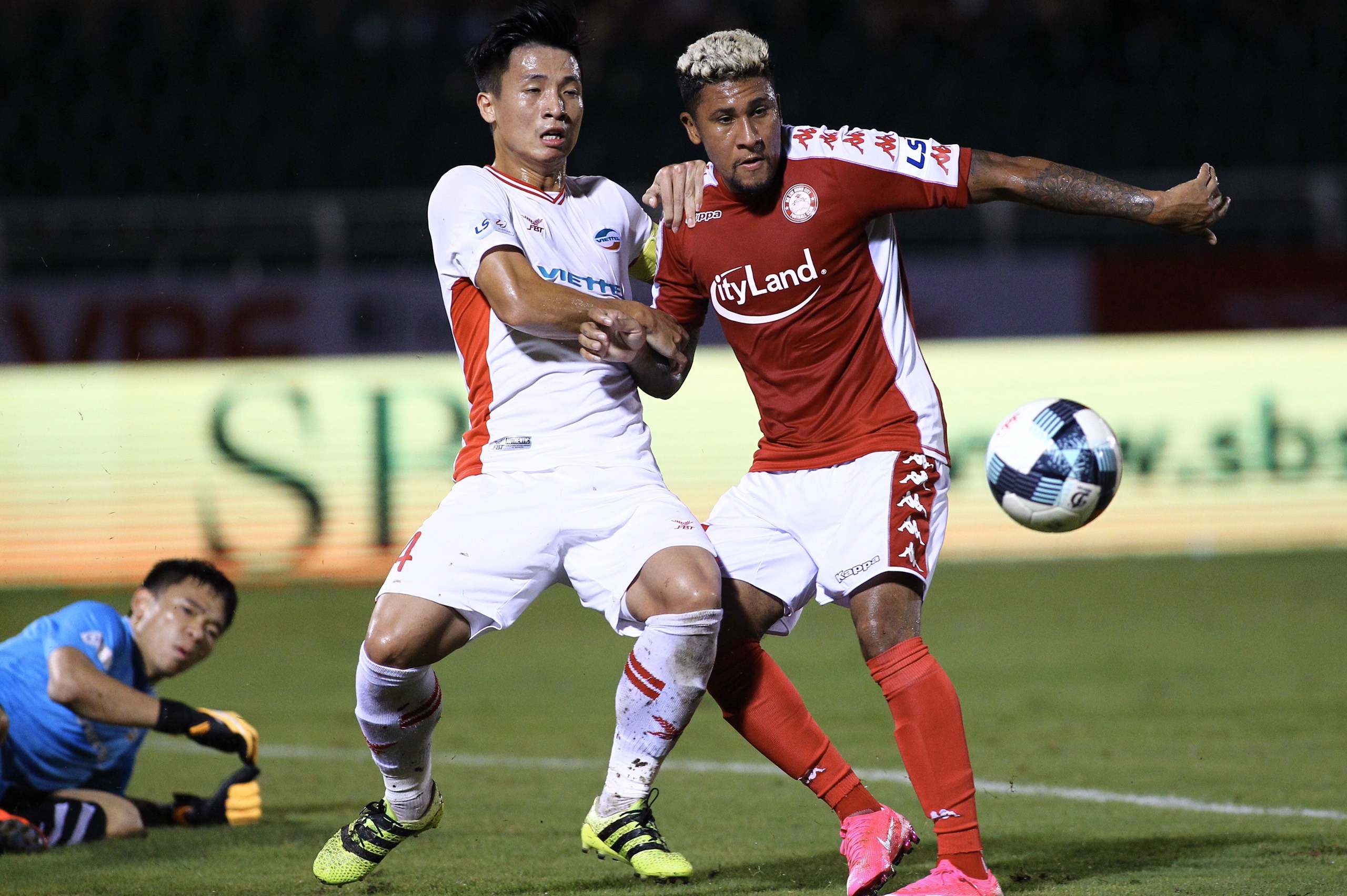 CLB TP.HCM vs Viettel anh 2