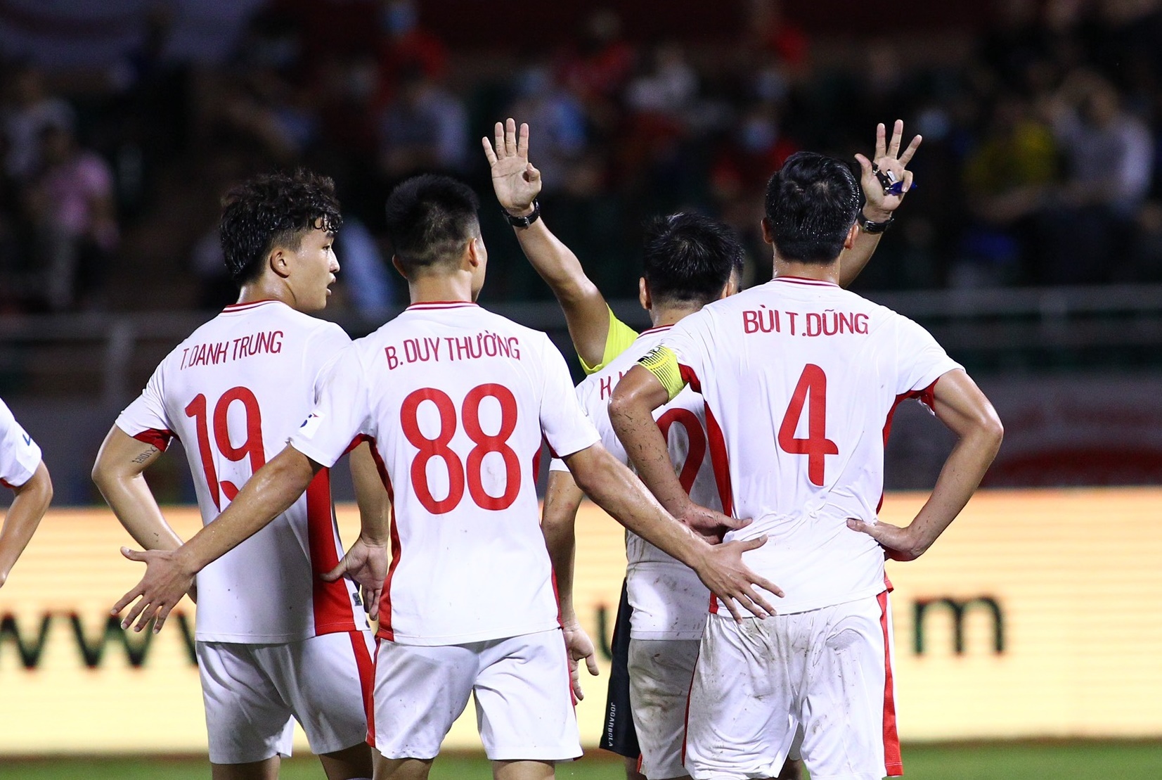 Khac Ngoc nhan the do anh 2