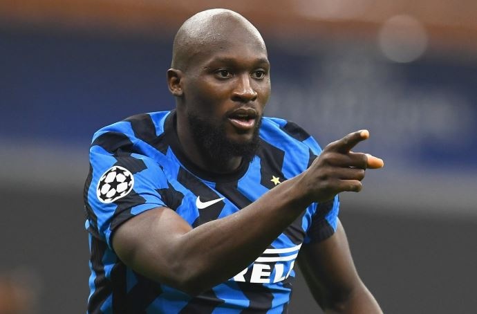 Lukaku toa sang trong ngay tro lai Champions League hinh anh