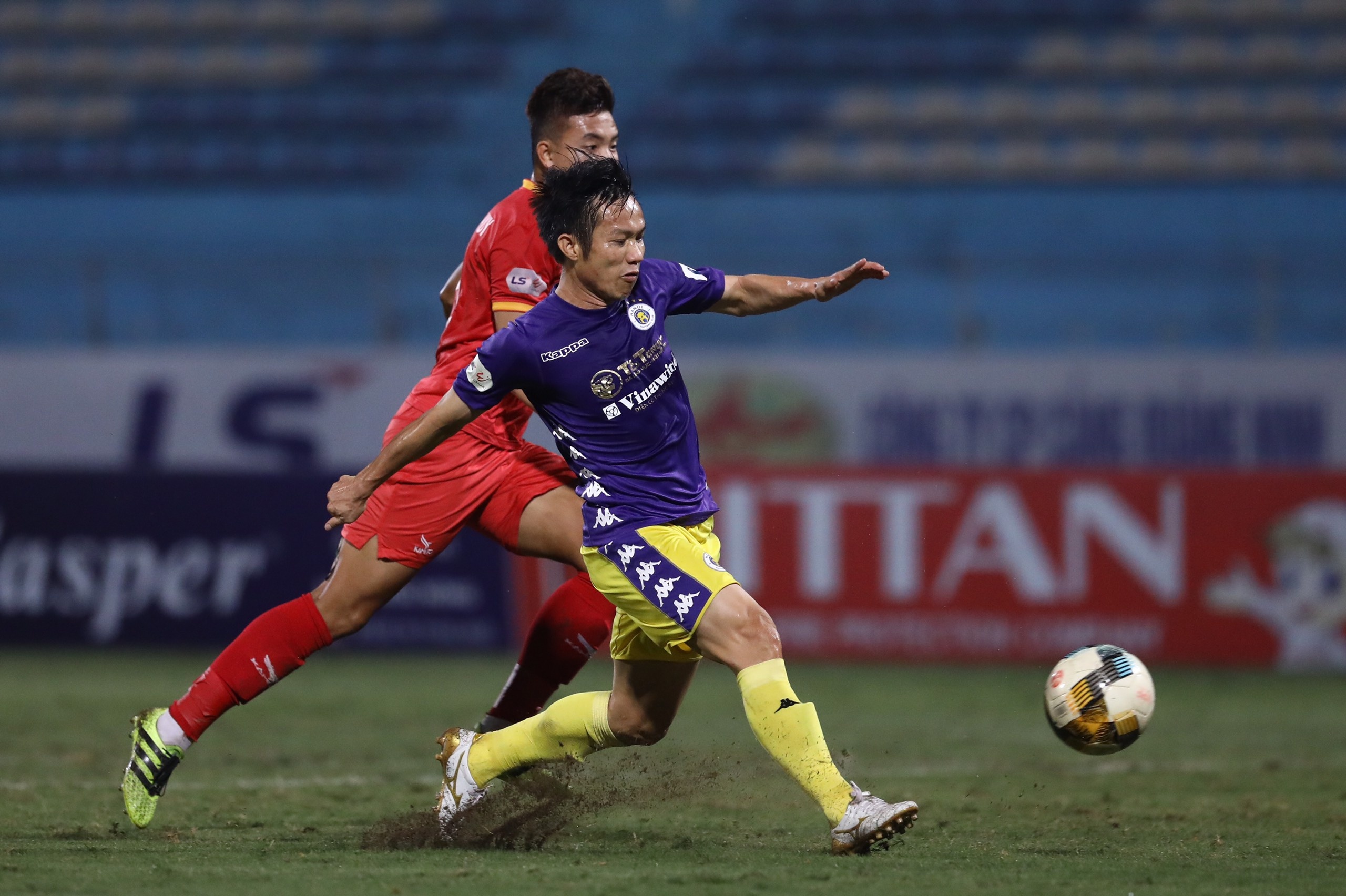 CLB Ha Noi vs Binh Duong anh 2