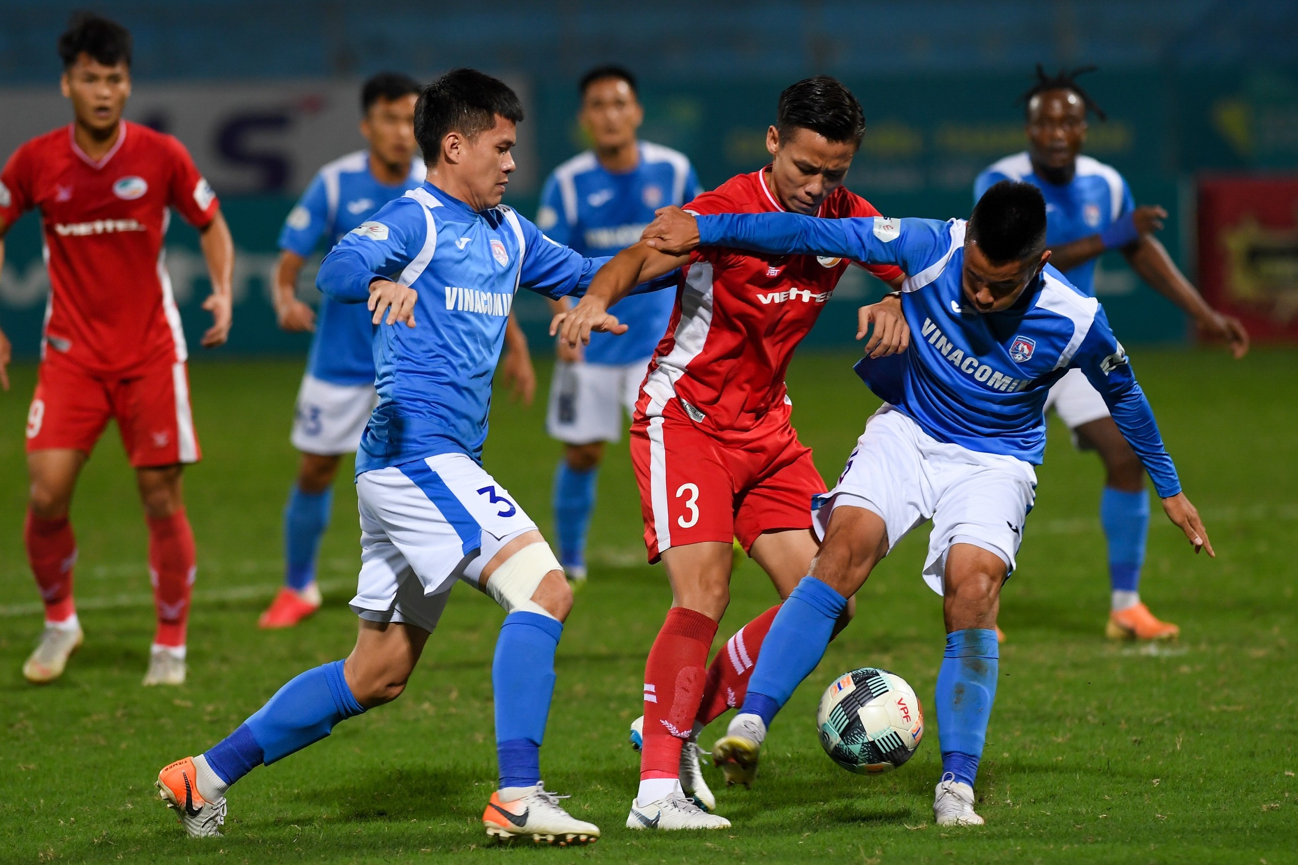 Viettel vs Quang Ninh anh 2