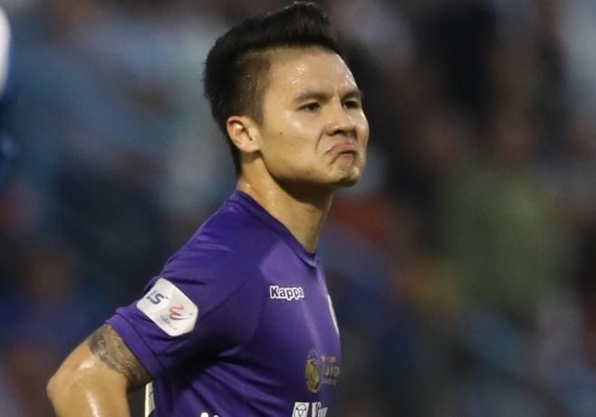 CLB Ha Noi mat ngoi vo dich sau tran thang 4-0 hinh anh