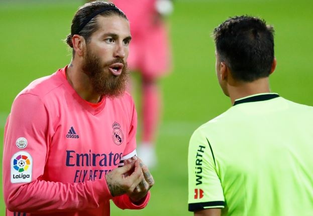 Real nhan 3 ban thua tu cham 11 m trong mot tran dau hinh anh