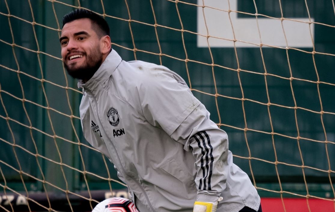 MU ban 4 cau thu anh 3