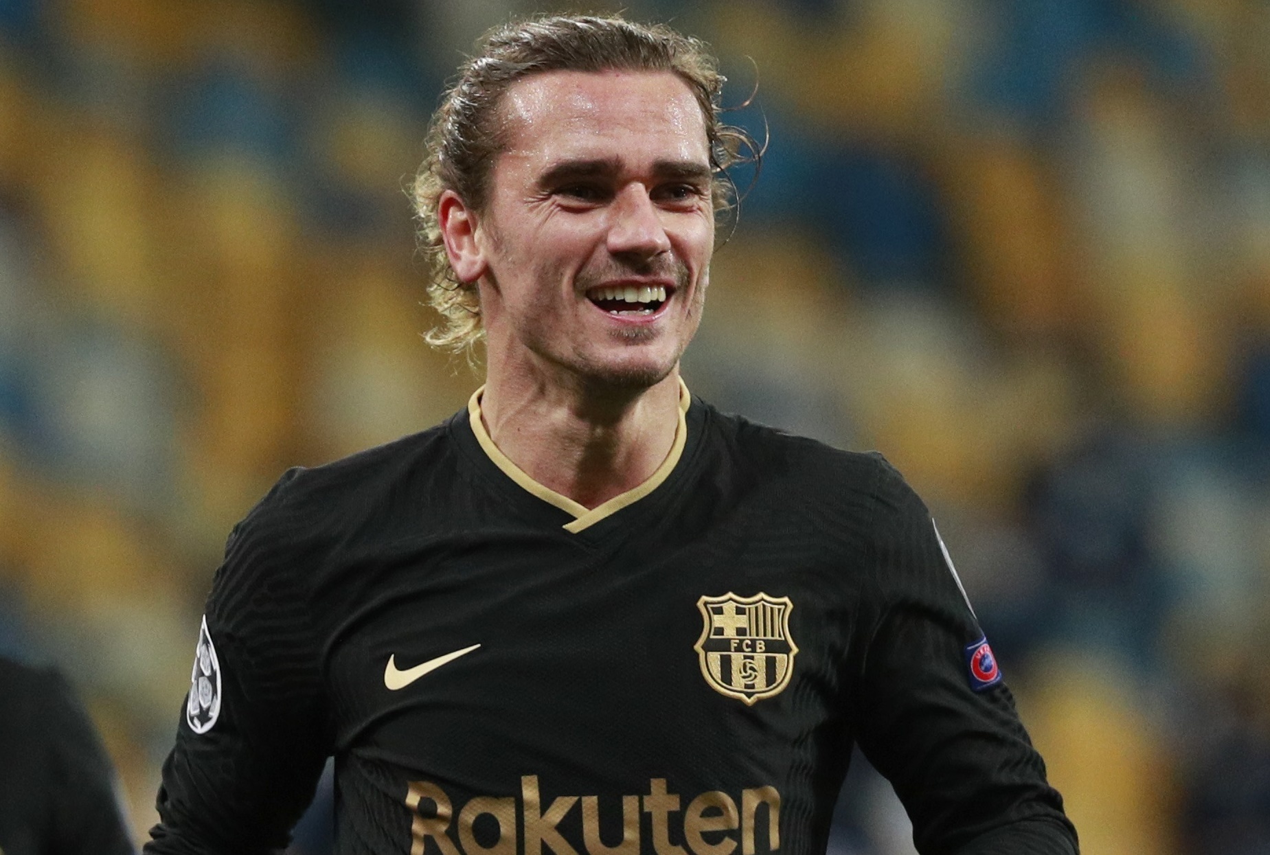 Barca gianh chien thang 4-0 trong tran Messi vang mat hinh anh