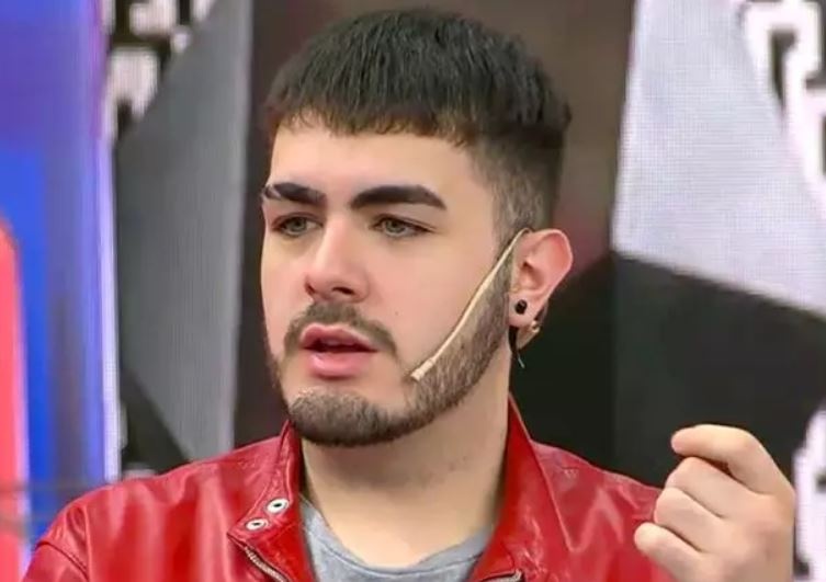 Chang trai doi khai quat thi the Maradona anh 1