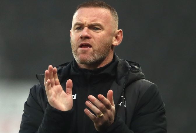 Rooney gianh diem dau tien tren cuong vi huan luyen vien hinh anh