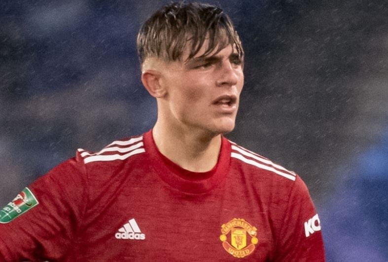 Newcastle muon chieu mo hau ve Man Utd hinh anh