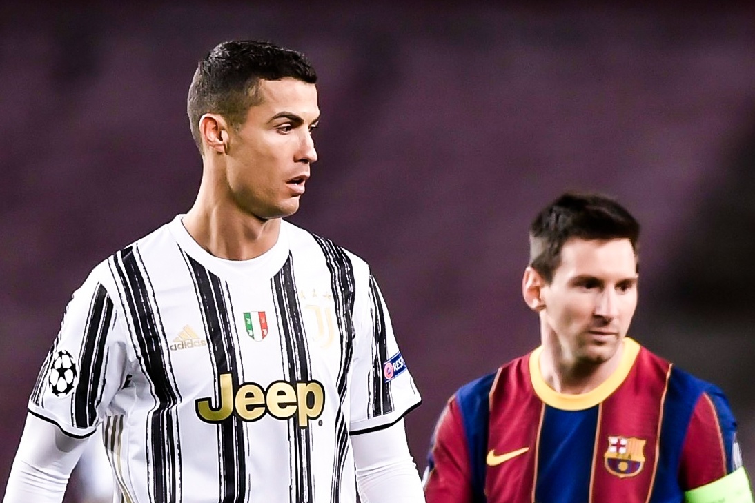 Cham diem Barca 0-3 Juve: Ronaldo toa sang hon Messi hinh anh