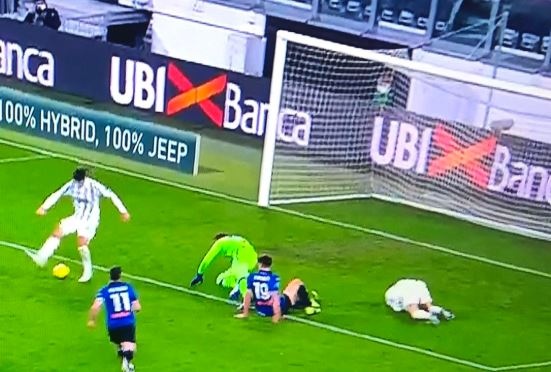 Morata bieu dien giat got khien Juventus mat ban thang hinh anh