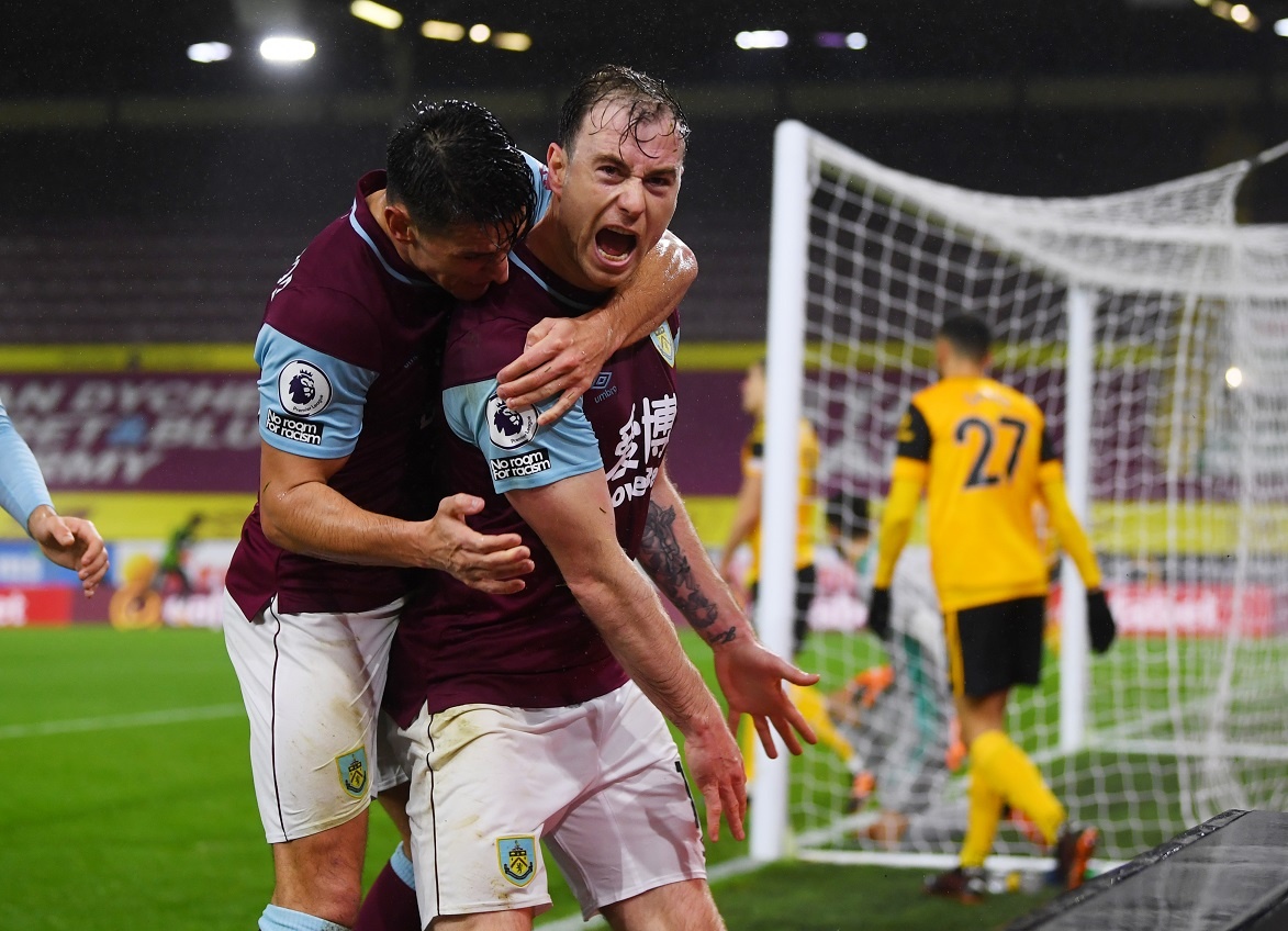 Wolves dau Burnley anh 3