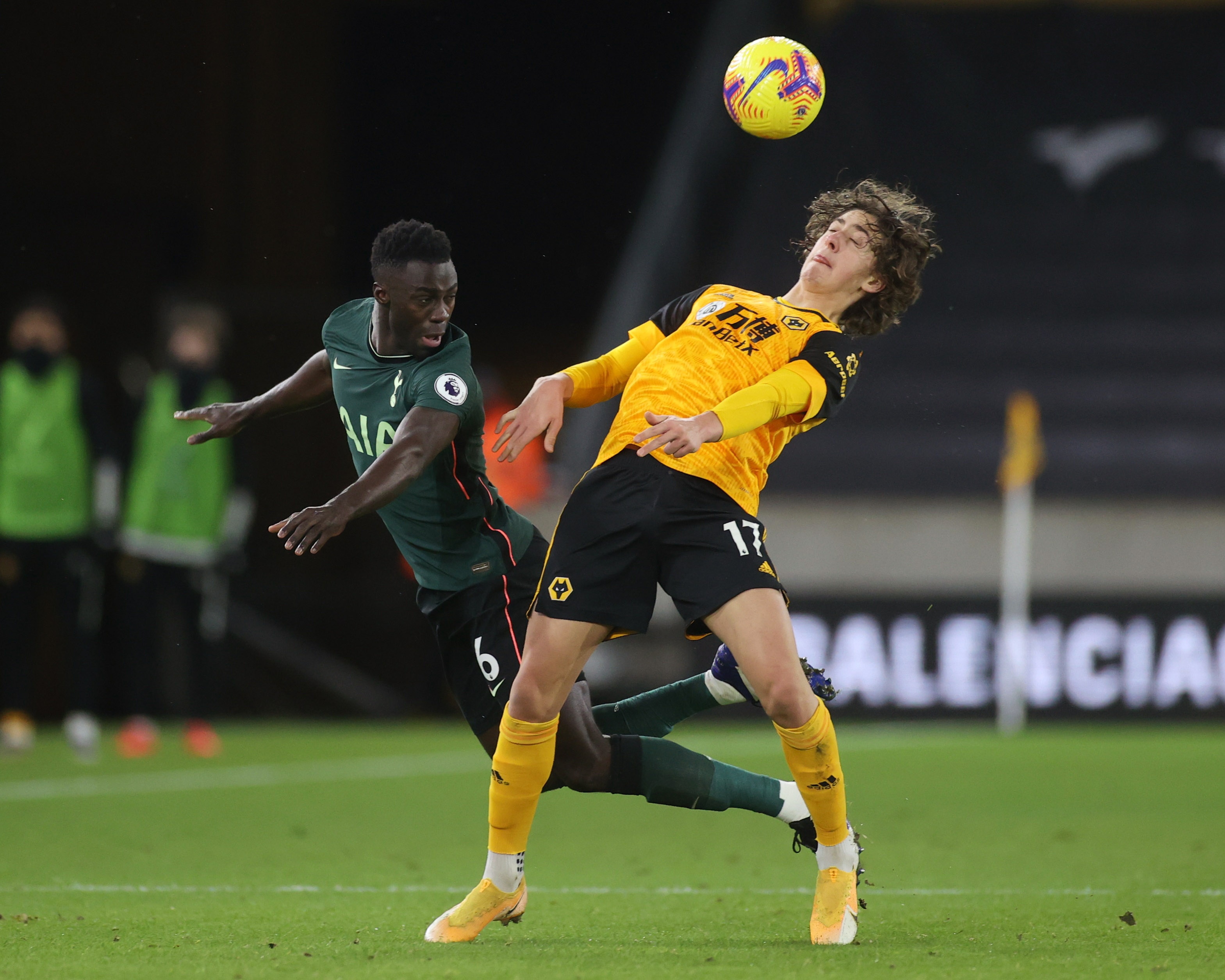 Tottenham dau Wolves anh 5