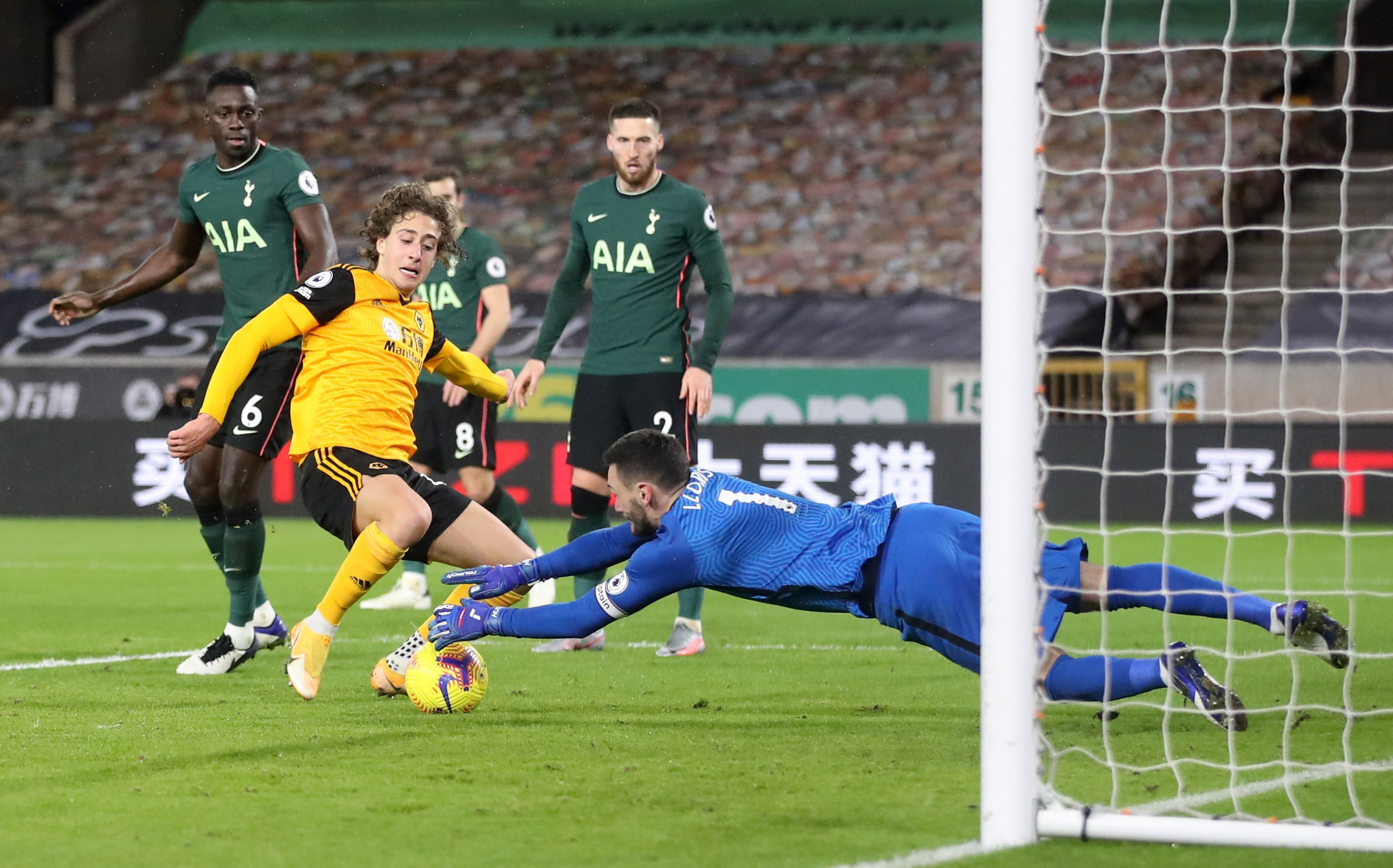 Tottenham dau Wolves anh 6