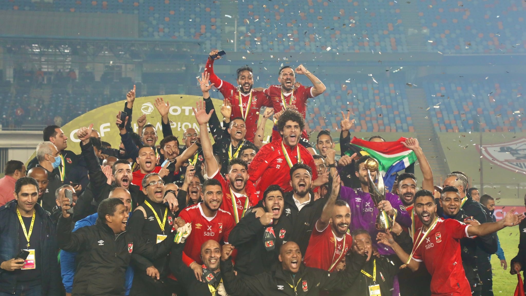 Real Madrid hay nhat 2 thap nien dau the ky 21 anh 4