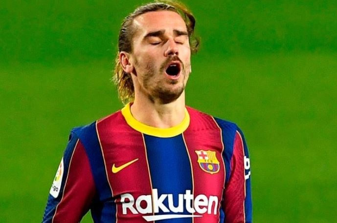 Barca bi doi xep thu 17 cam hoa tren san nha hinh anh