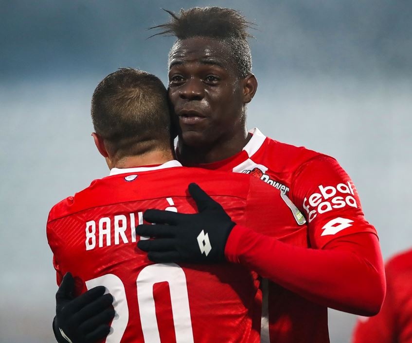 Balotelli ghi ban anh 1