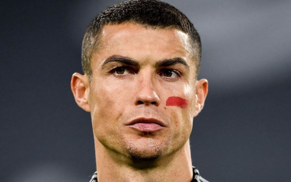 Ronaldo vuot thanh tich ghi ban cua Pele hinh anh