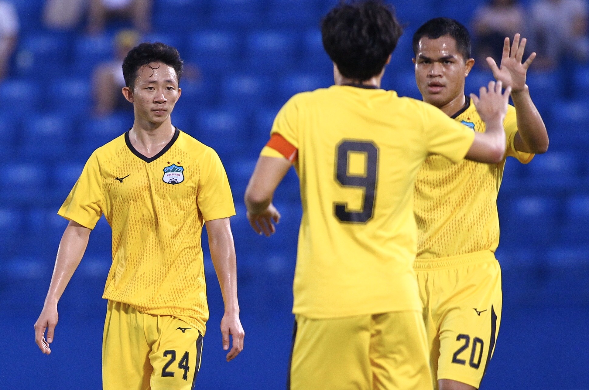 HAGL dau Khanh Hoa anh 1