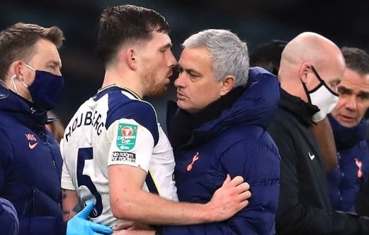 Sao Tottenham doi thi dau du chan bi chay mau hinh anh