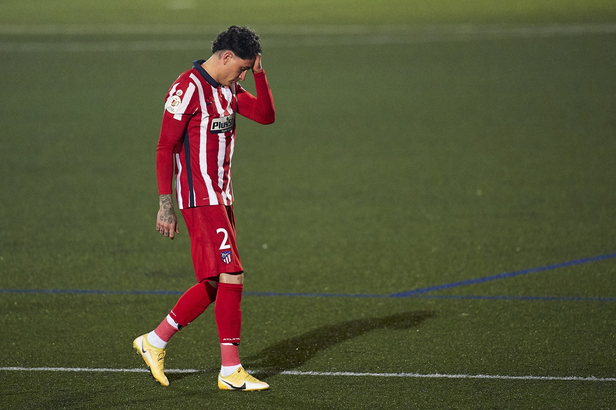 Atletico Madrid thua Cornella anh 6