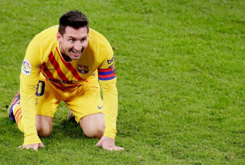 Messi toa sang anh 2