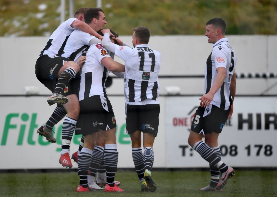 HLV Rooney cung hoc tro thua doi hang 6 anh 5