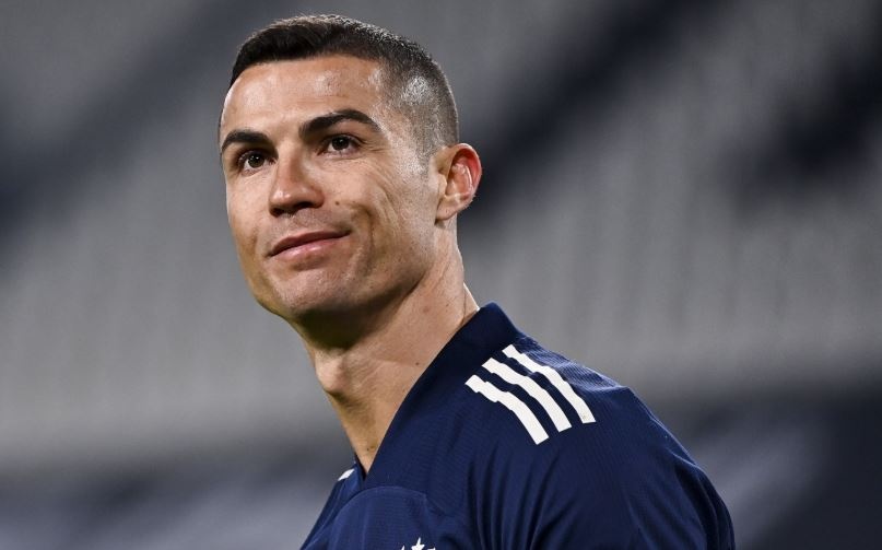 Ronaldo la mot trong hai cau thu ghi ban nhieu nhat lich su hinh anh